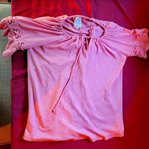 Naïf, Medium, Pink shirt
